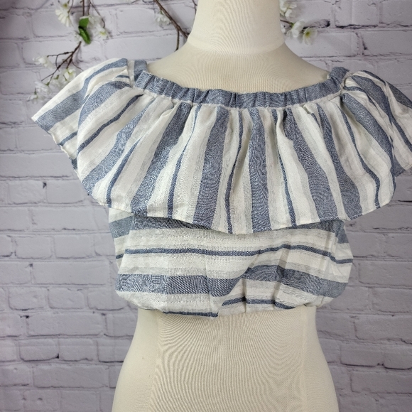 A'GACI OFF SHOULDERS RUFFLE CROPPED TOP sz M(+390) - Picture 9 of 14